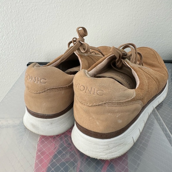 Vionic Men’s Fresh Tanner - Picture 4 of 4